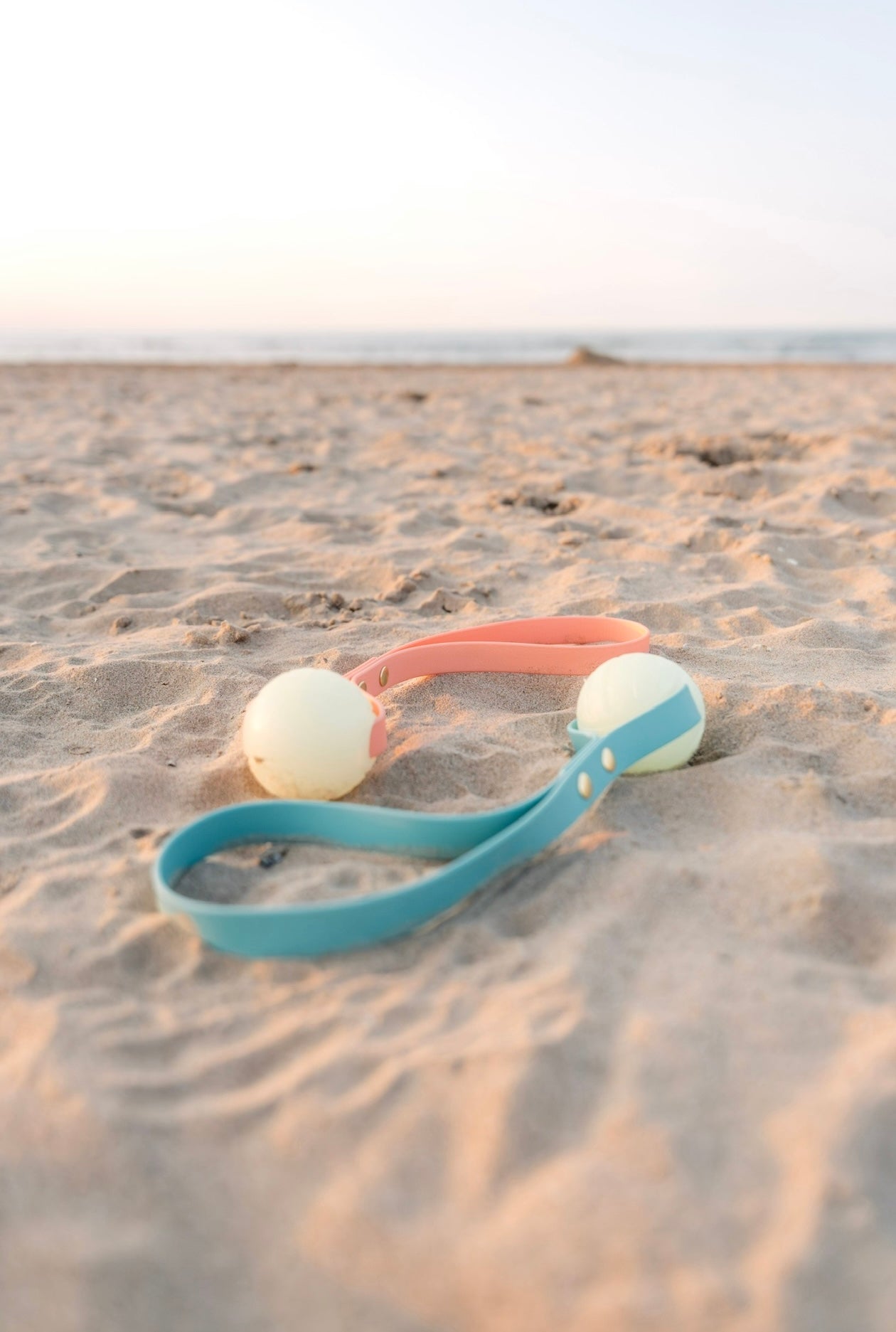 Glow Tug Ball